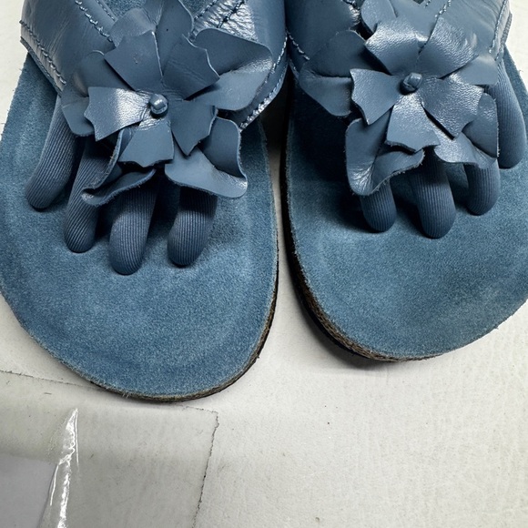 Wellrox leather upper Stylish Blue Sandals for Women size 7 - Picture 6 of 7